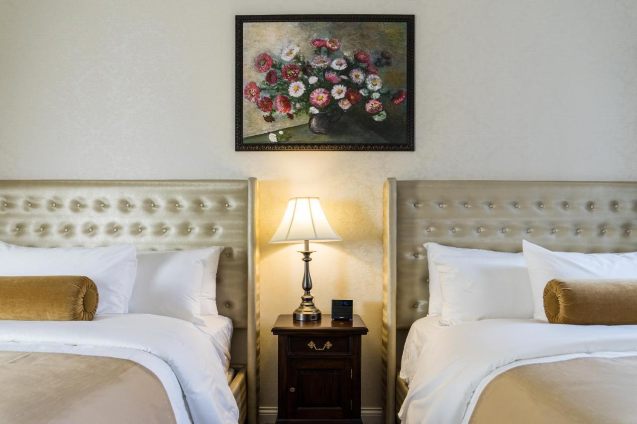 The Mount Vernon Grand Hotel 외부 사진
