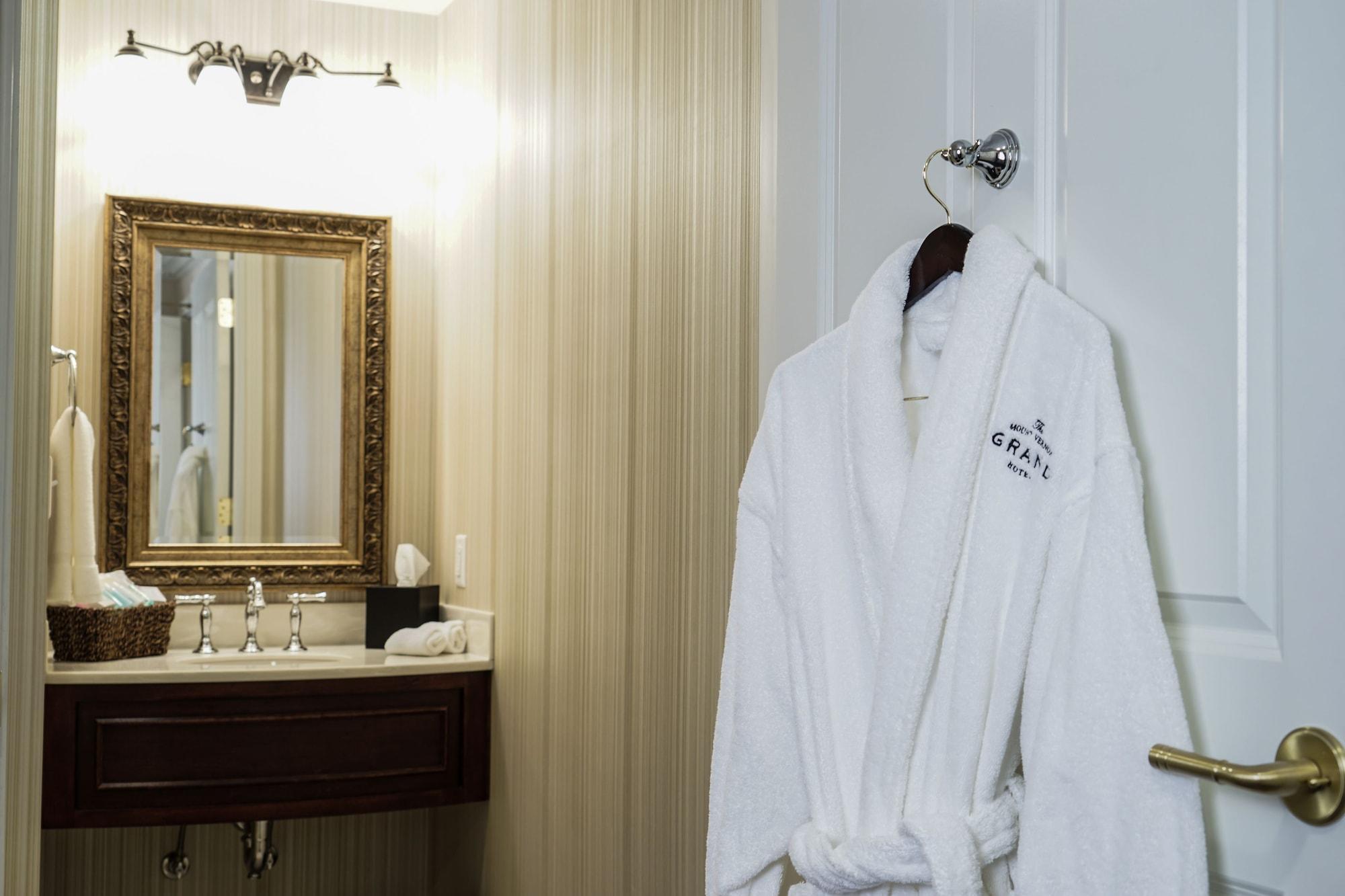 The Mount Vernon Grand Hotel 외부 사진