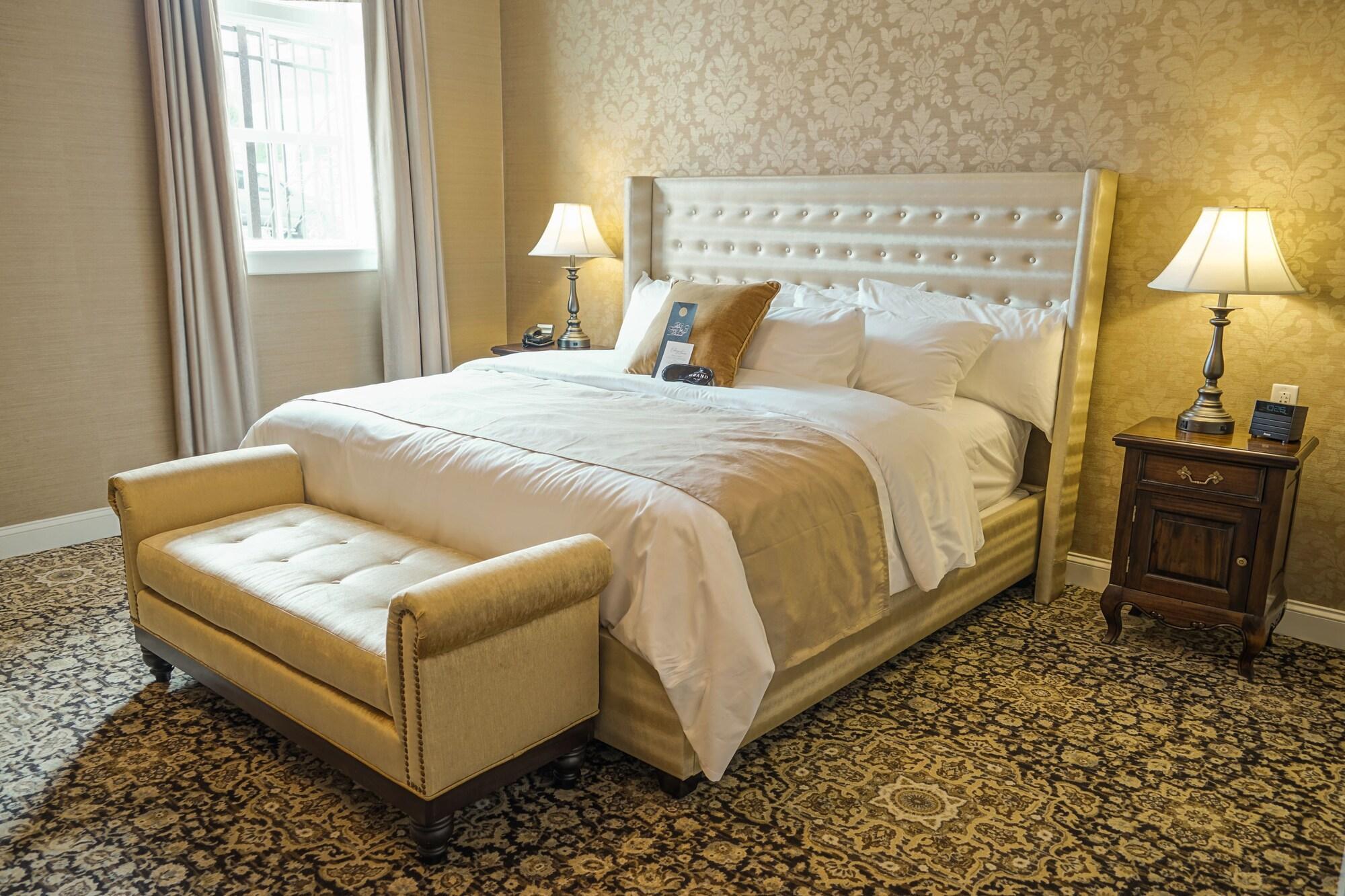 The Mount Vernon Grand Hotel 외부 사진