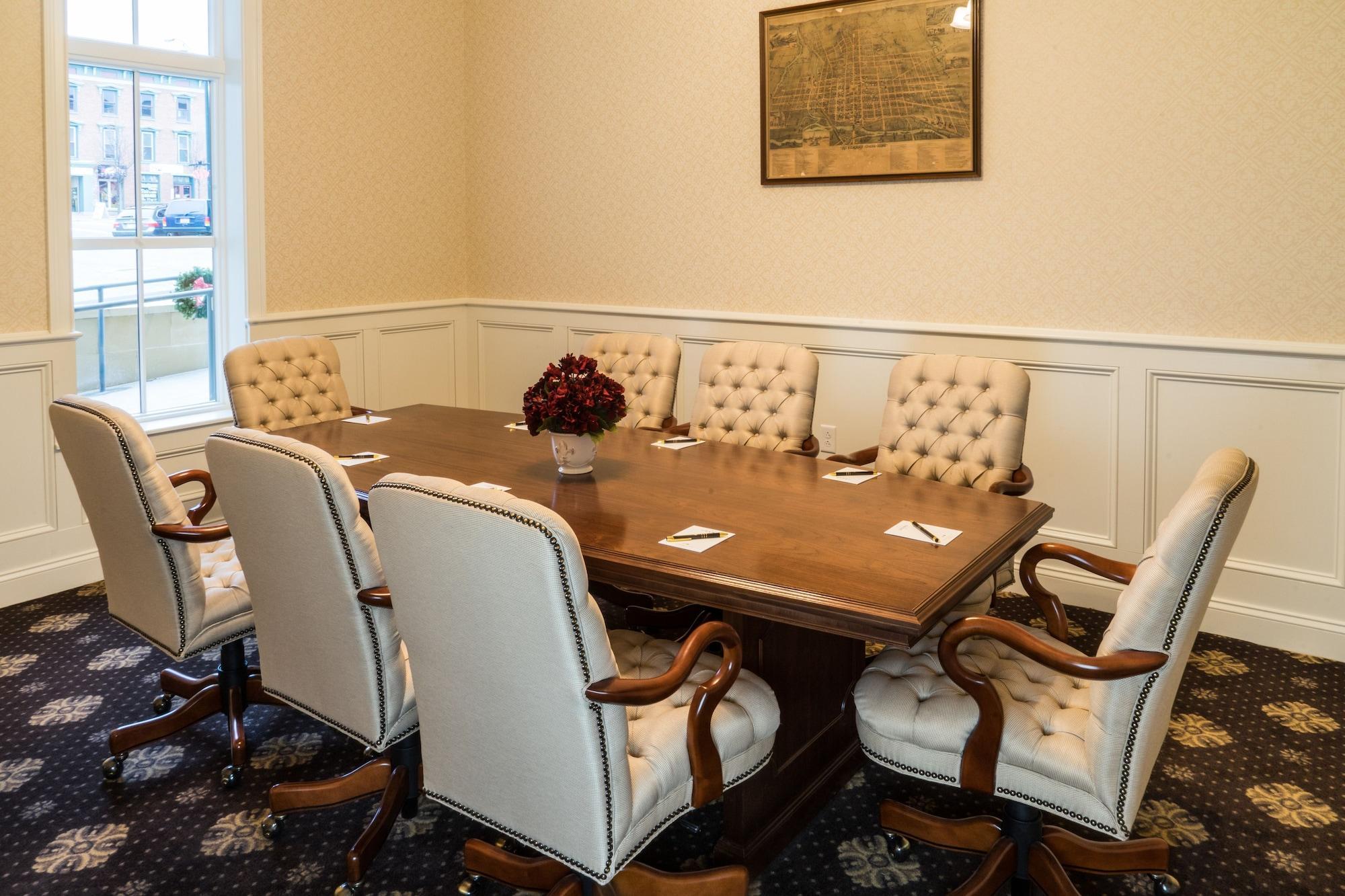 The Mount Vernon Grand Hotel 외부 사진